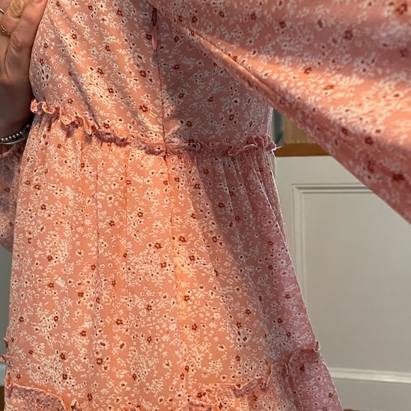 Forever 21 size Large flowy floral - Picture 6 of 9